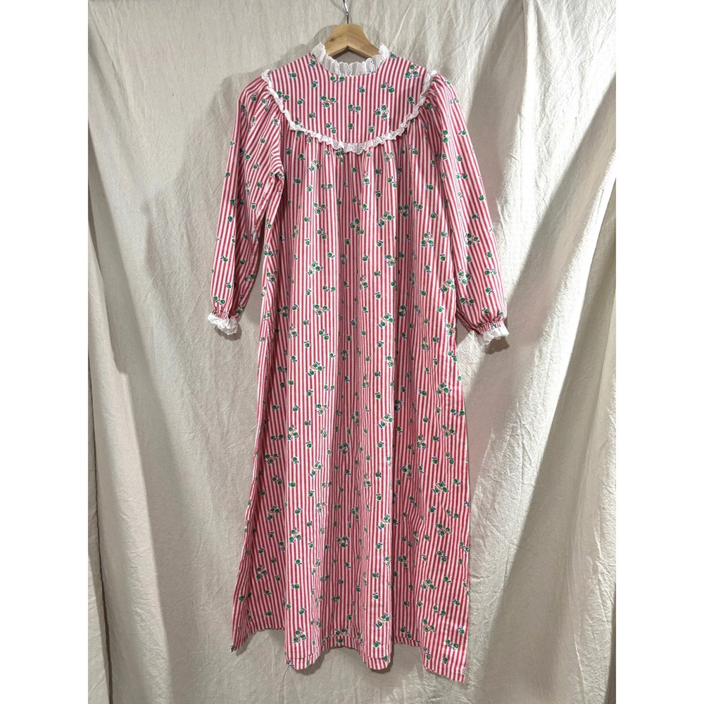 Vintage Lanz of Salzburg Nightgown Flannel Cottage Apple Print Cotton Maxi 80s